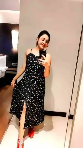 Chhattarpur escort Anika